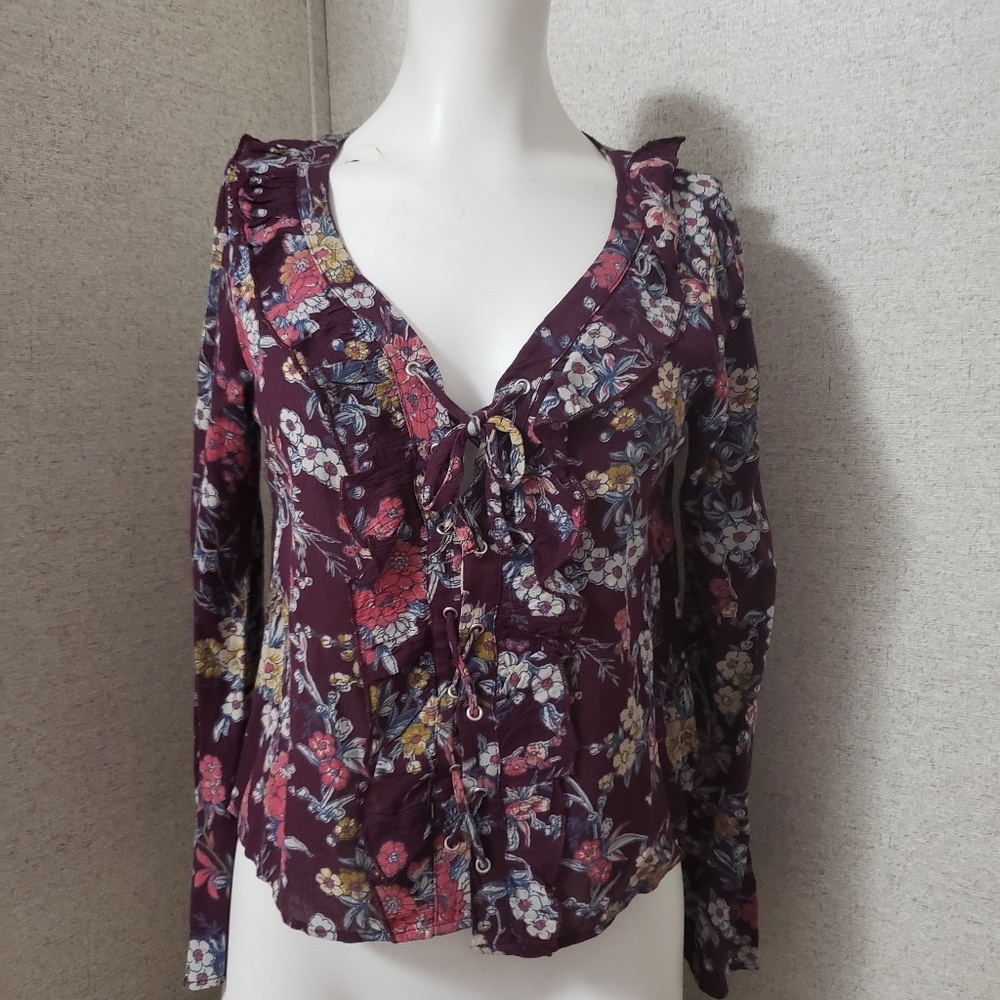 ❤ American Eagle Top